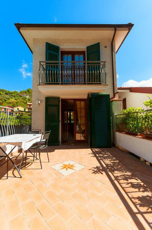 Il Tiglio Apartment Moneglia Luaran gambar